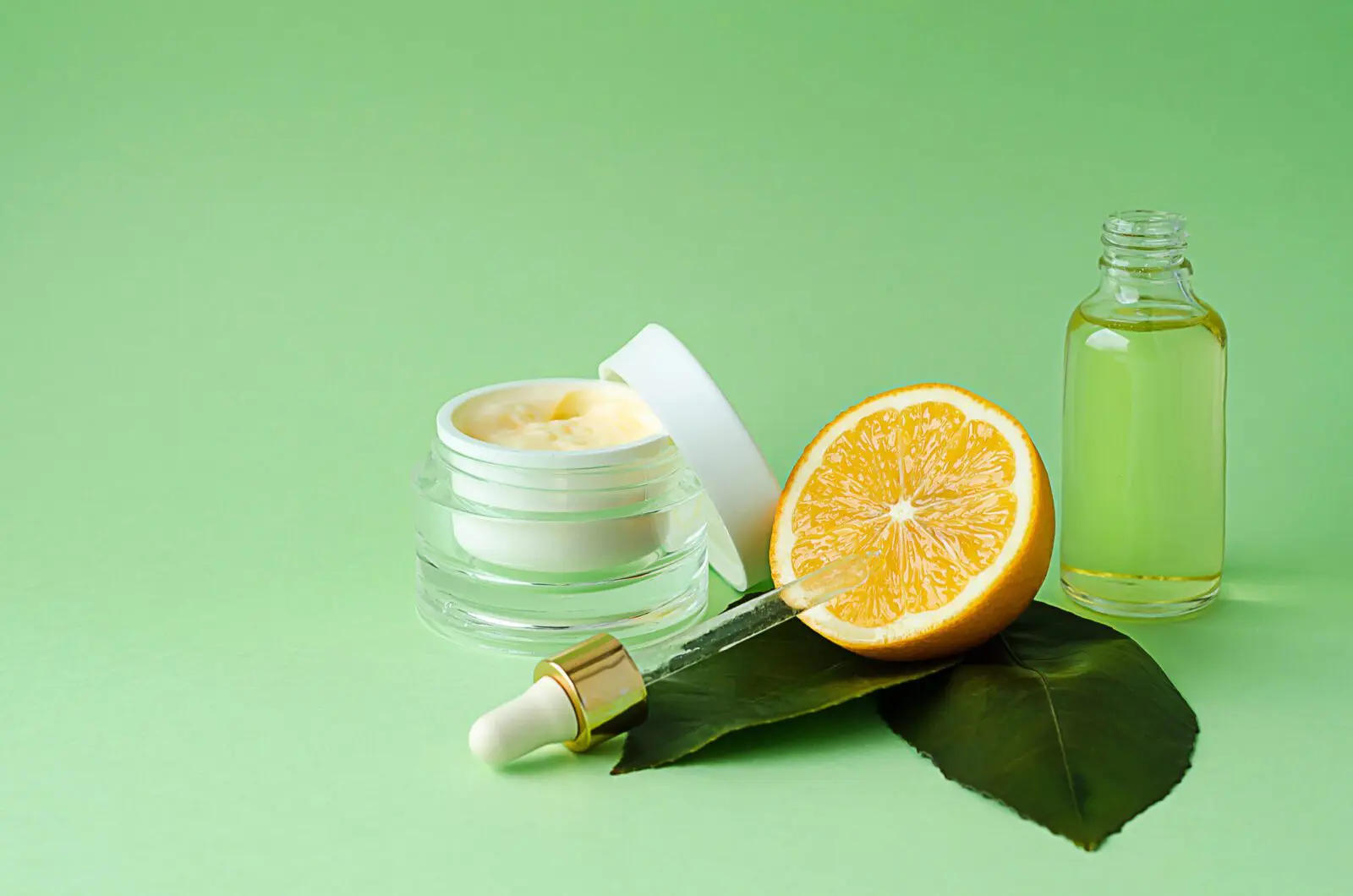 Vitamin C Molecule Grand Ingredients