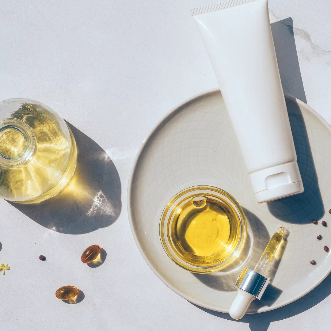 EU PFAS ban in cosmetics 2026 – chemist screening raw materials and validating PFAS-free alternatives