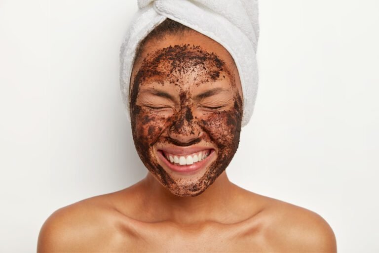 Coffee + Olive Oil Scrub: The Ultimate Duo for Natural Exfoliation
