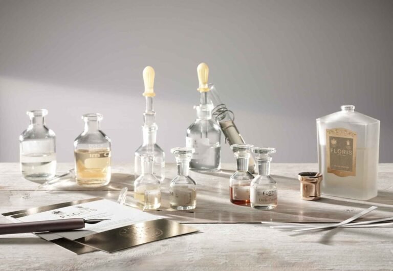 Natural preservatives like Geogard ECT and Euxyl K 712 used in cosmetic formulations for clean-label beauty.