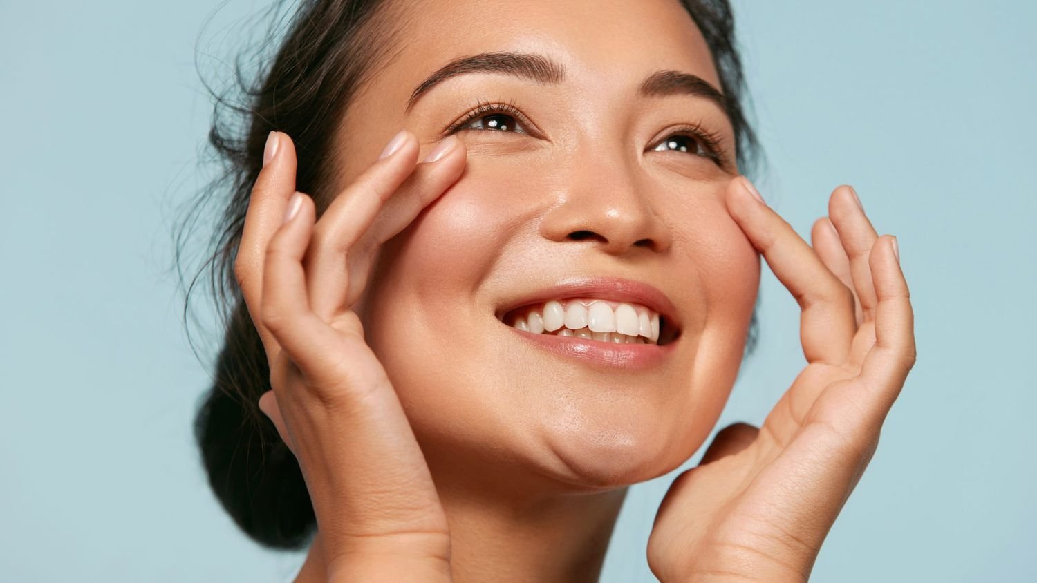 Acetyl Tetrapeptide-5 eye serum for puffiness reduction and under-eye care formulation