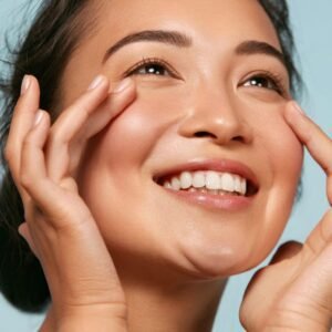 Acetyl Tetrapeptide-5 eye serum for puffiness reduction and under-eye care formulation